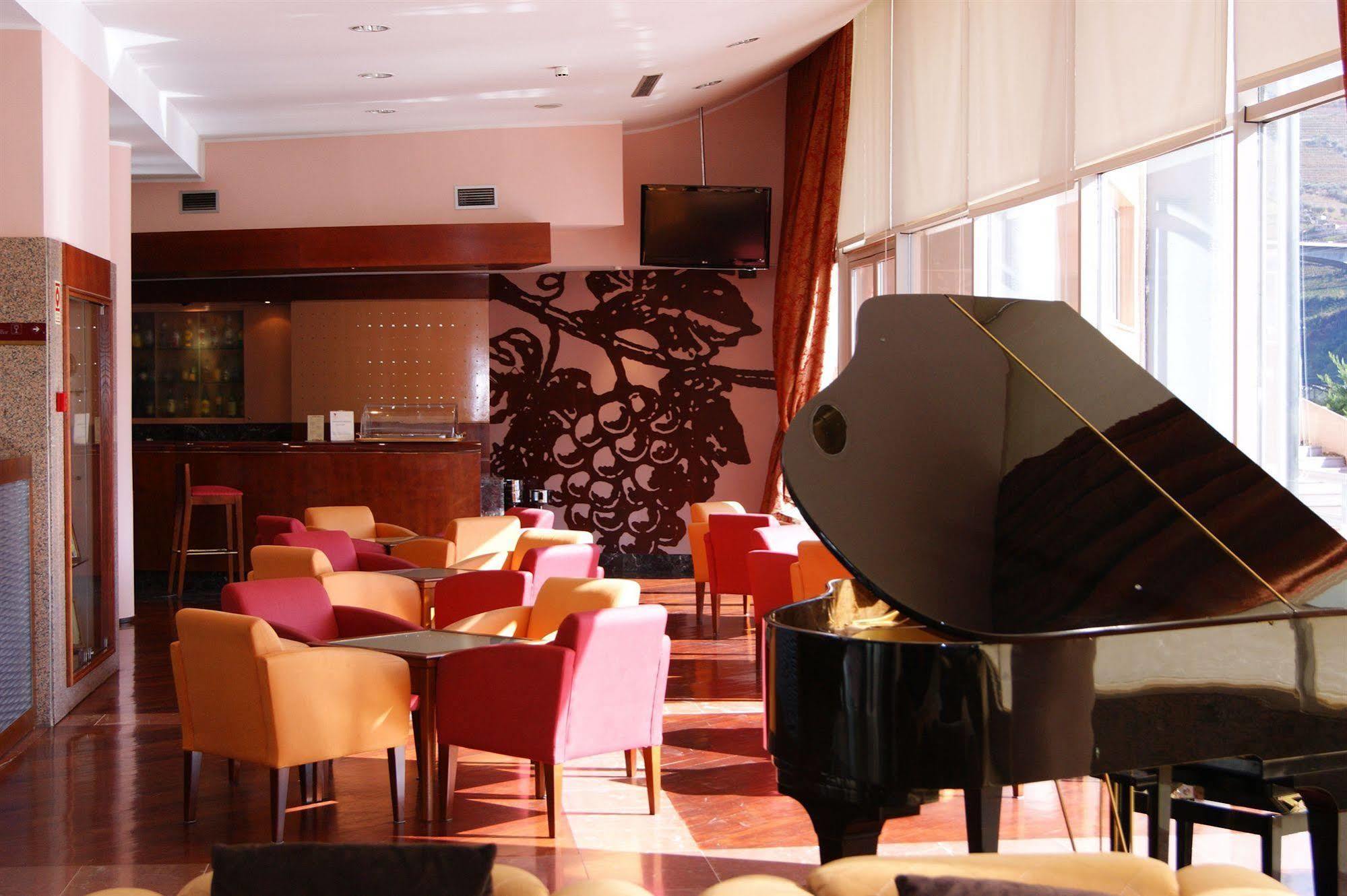Hotel Regua Douro Peso da Régua Restoran fotoğraf